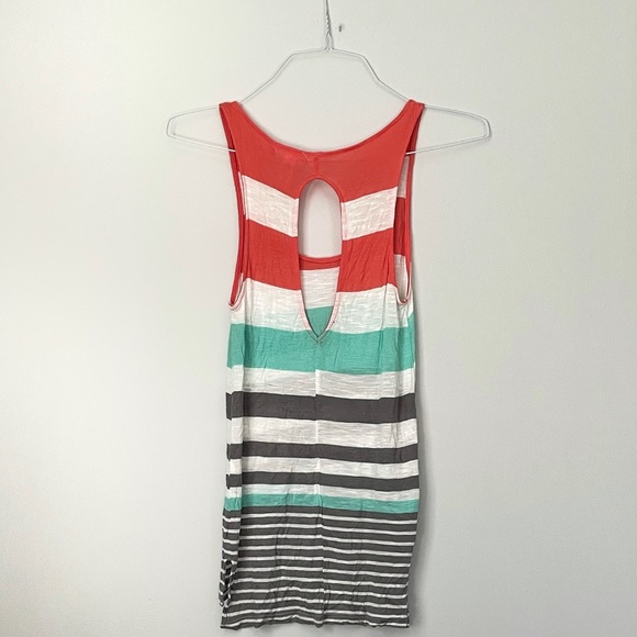 Striped Ambiance Apparel Tank. Size M. - Picture 2 of 5